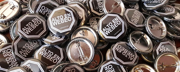 Chapas alfiler 32mm chapitas alfiler con frase Alto en Webeo